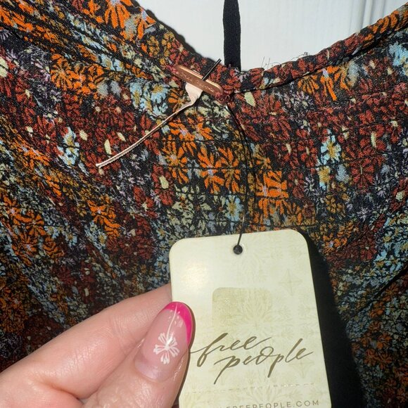 Free People BNWT New with tags size M Medium smocked puff sleeve crop top blouse - Picture 5 of 9